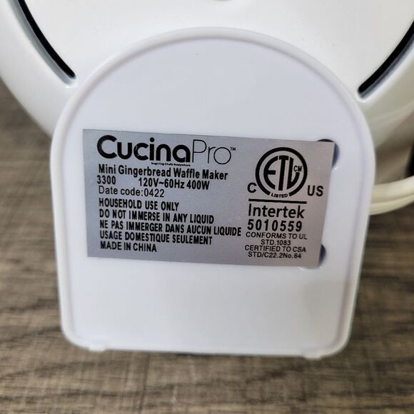 Waffle Wow! Gingerbread Man Mini Waffle Maker - Picture 6 of 6